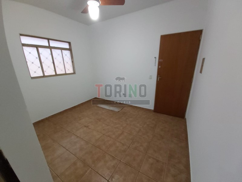 Apartamento para alugar com 1 quarto, 60m² - Foto 2