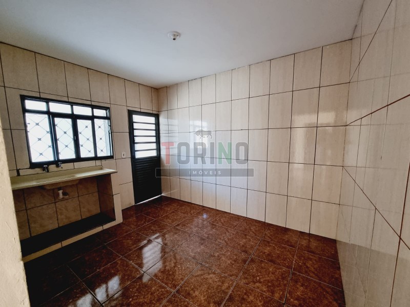 Casa para alugar com 2 quartos, 63m² - Foto 5