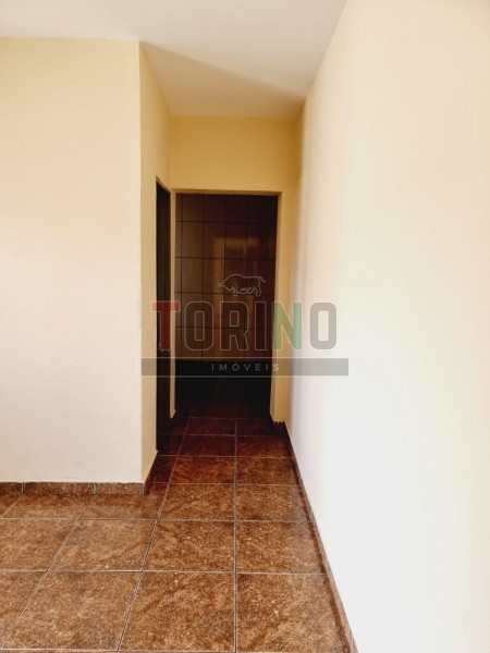 Casa para alugar com 2 quartos, 63m² - Foto 9