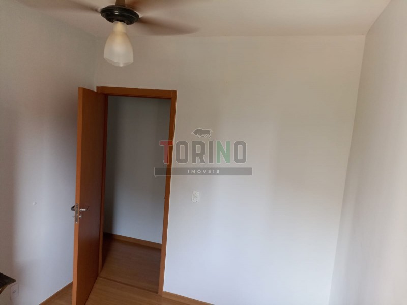 Apartamento à venda com 2 quartos, 44m² - Foto 11