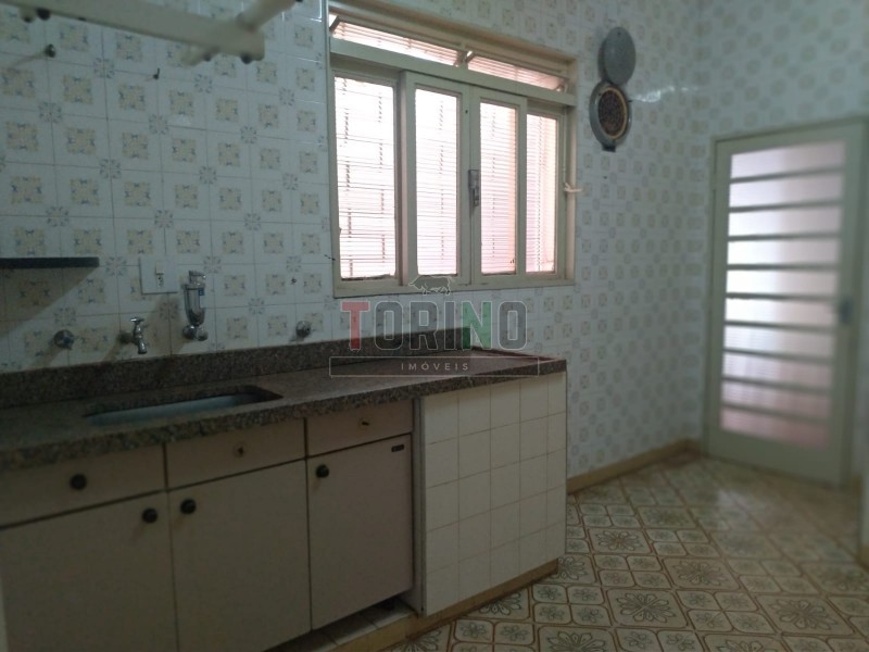 Casa à venda e aluguel com 4 quartos, 151m² - Foto 15