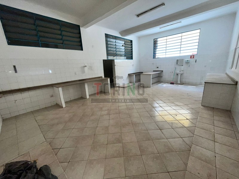 Prédio Inteiro para alugar, 150m² - Foto 10