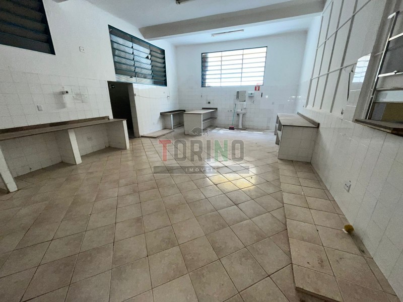 Prédio Inteiro para alugar, 150m² - Foto 11