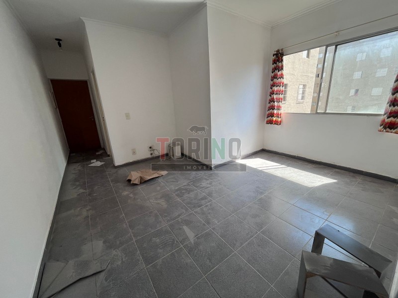 Apartamento para alugar com 2 quartos, 53m² - Foto 11