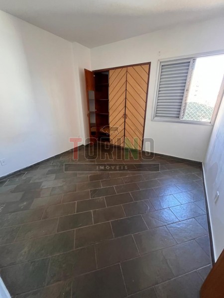 Apartamento à venda com 3 quartos, 100m² - Foto 9