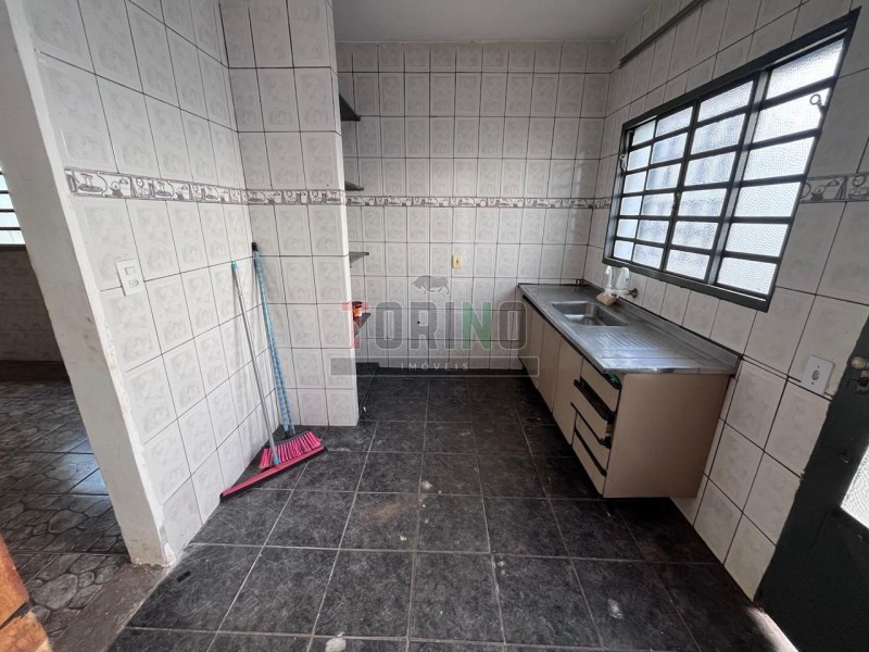 Casa à venda e aluguel com 2 quartos, 191m² - Foto 11