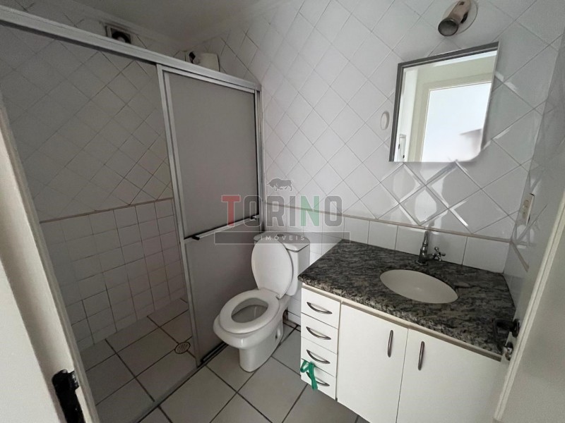 Apartamento para alugar com 1 quarto, 37m² - Foto 3