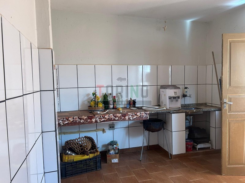 Casa à venda com 3 quartos, 122m² - Foto 11