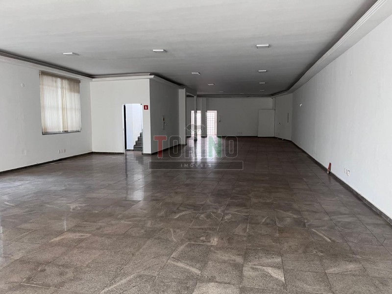 Prédio Inteiro para alugar, 475m² - Foto 1