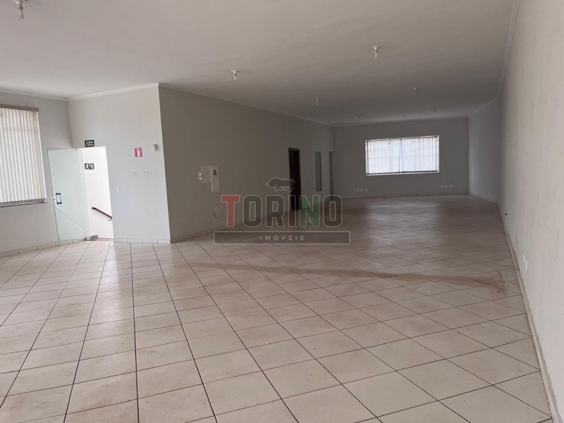 Prédio Inteiro para alugar, 475m² - Foto 9