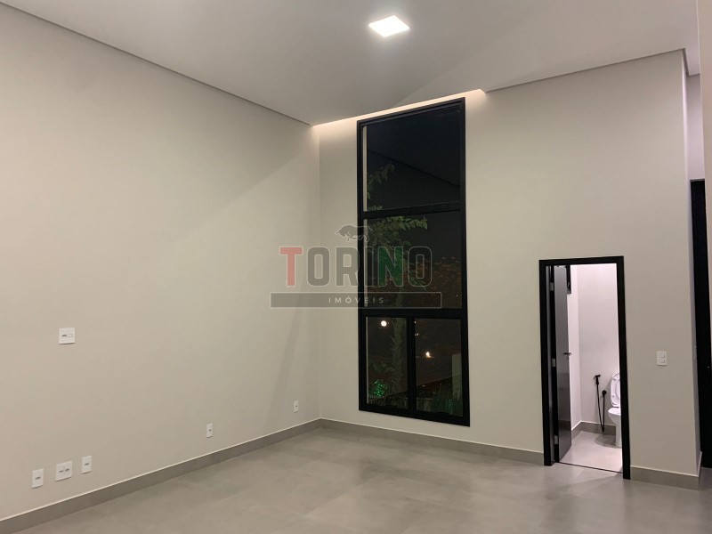 Casa à venda com 3 quartos, 285m² - Foto 8