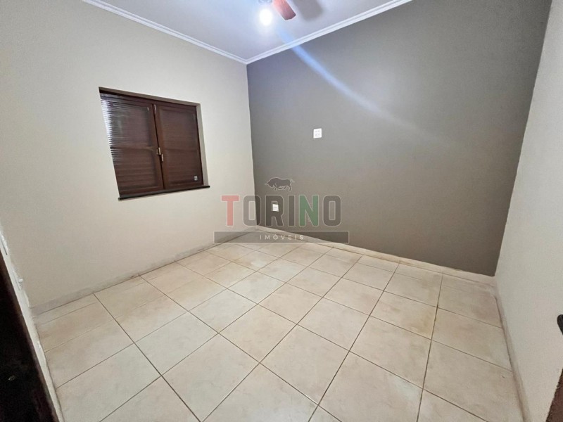 Casa para alugar com 2 quartos, 187m² - Foto 6