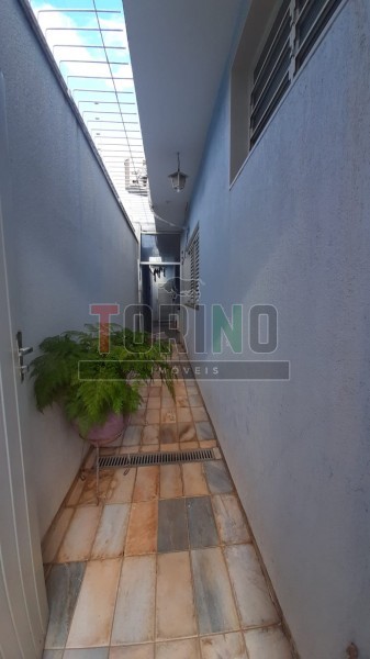 Casa à venda com 3 quartos, 252m² - Foto 13