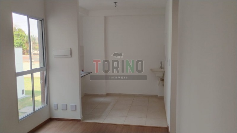 Apartamento para alugar com 2 quartos, 42m² - Foto 5