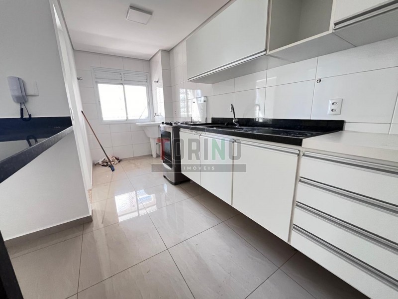 Apartamento para alugar com 2 quartos, 87m² - Foto 12