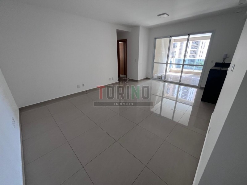 Apartamento para alugar com 2 quartos, 87m² - Foto 2