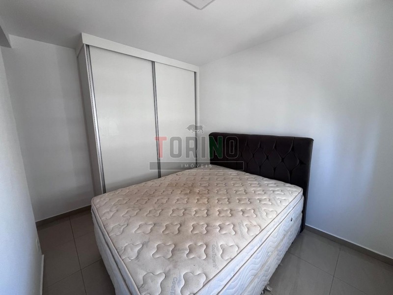 Apartamento para alugar com 2 quartos, 87m² - Foto 9