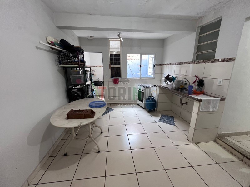 Casa à venda com 2 quartos, 94m² - Foto 11