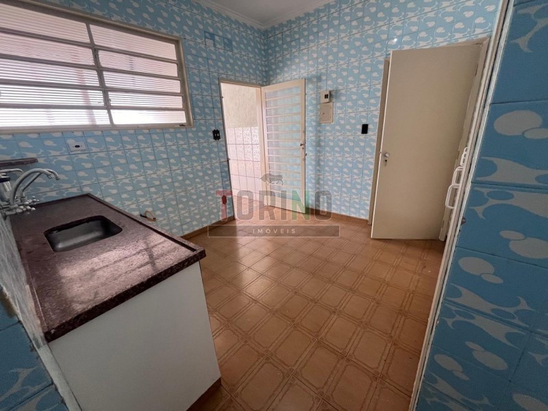 Casa para alugar com 3 quartos, 137m² - Foto 15