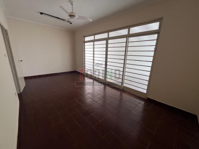 Casa para alugar com 3 quartos, 137m² - Foto 4