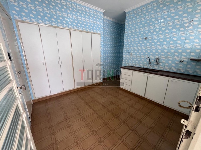 Casa para alugar com 3 quartos, 137m² - Foto 13