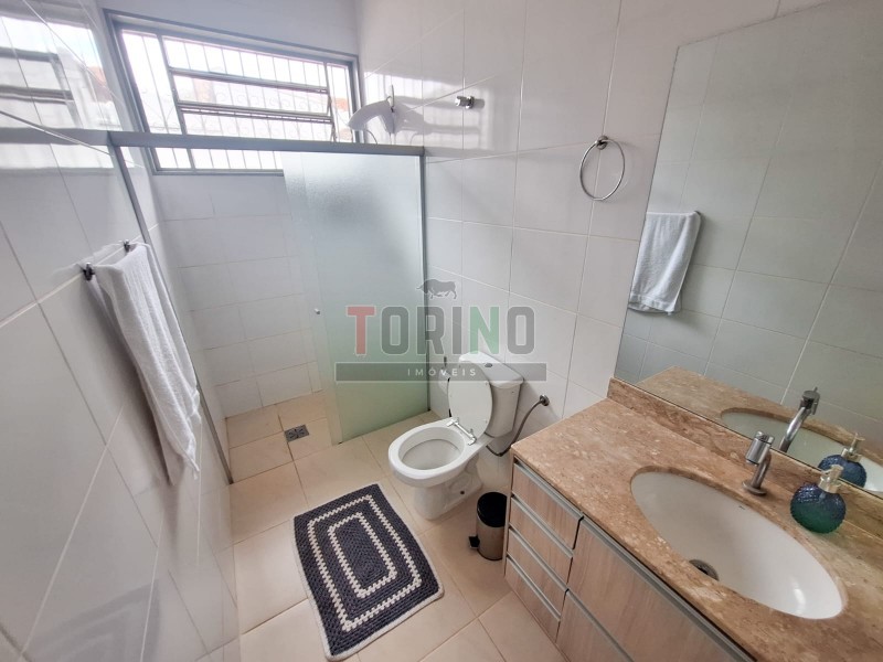 Casa à venda com 4 quartos, 267m² - Foto 11