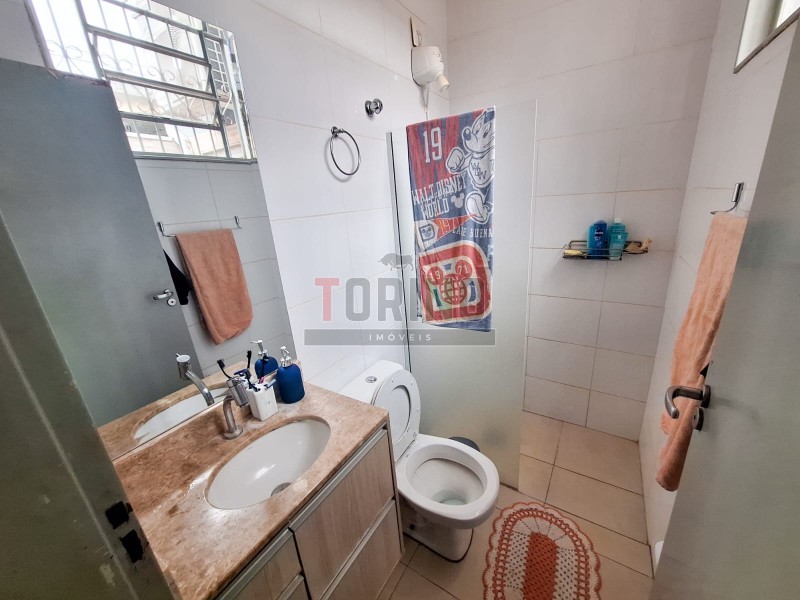 Casa à venda com 4 quartos, 267m² - Foto 9