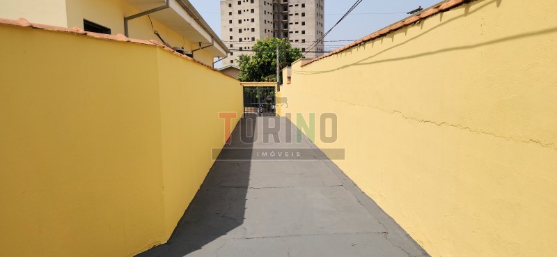 Casa para alugar com 1 quarto, 40m² - Foto 18