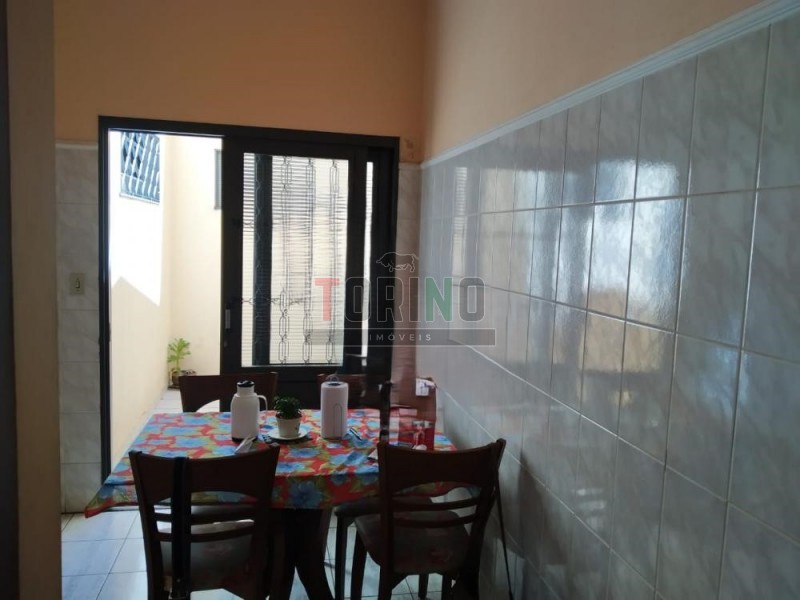 Casa à venda com 4 quartos, 185m² - Foto 13