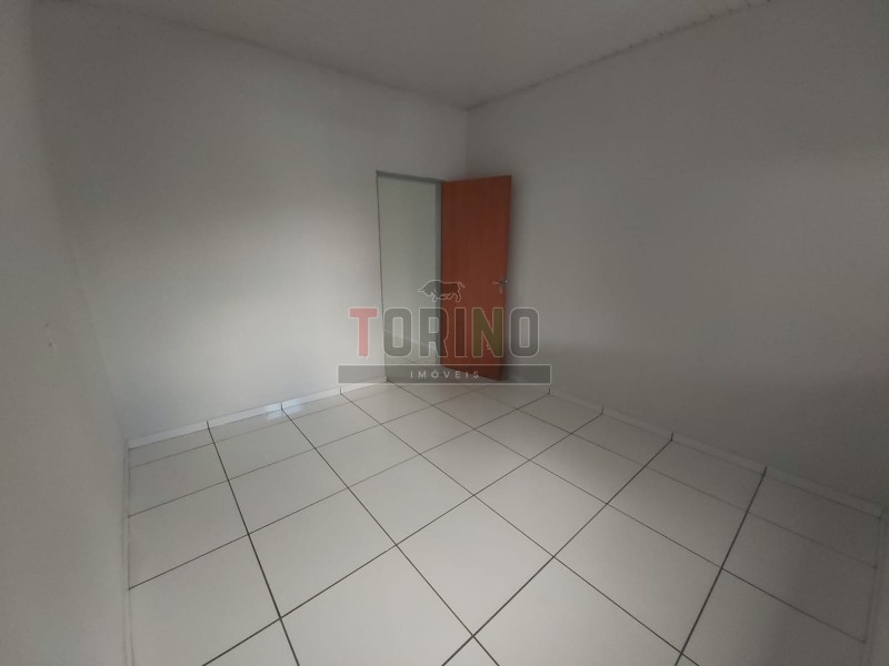 Casa para alugar com 2 quartos, 78m² - Foto 11