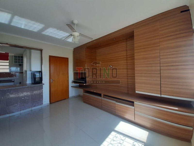 Apartamento à venda com 2 quartos, 96m² - Foto 1