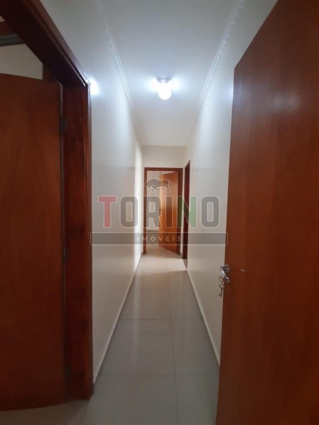 Apartamento à venda com 2 quartos, 96m² - Foto 2