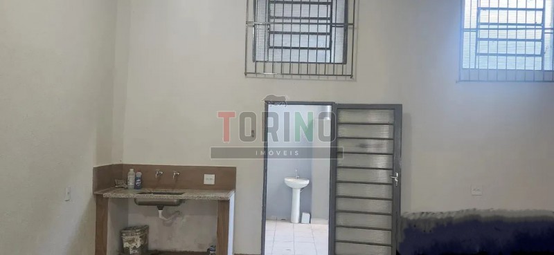 Loja-Salão à venda com 4 quartos, 238m² - Foto 2