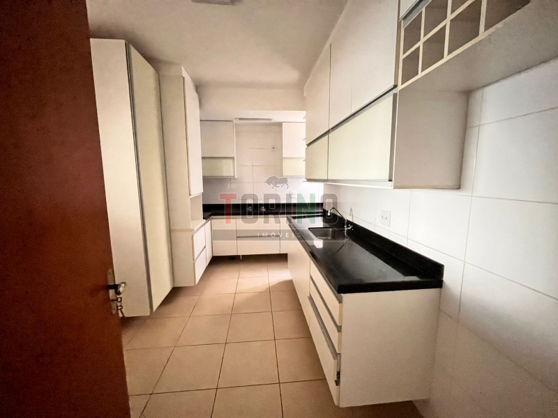 Cobertura à venda com 3 quartos, 326m² - Foto 3