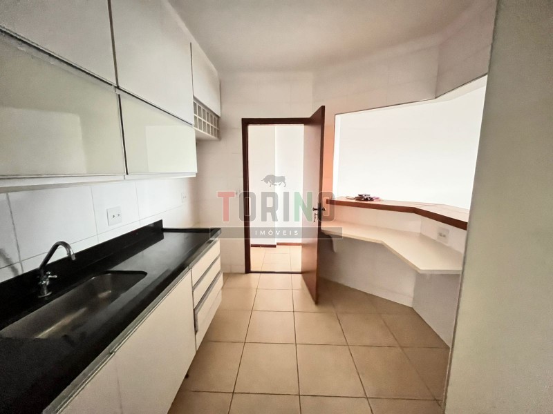 Cobertura à venda com 3 quartos, 326m² - Foto 2