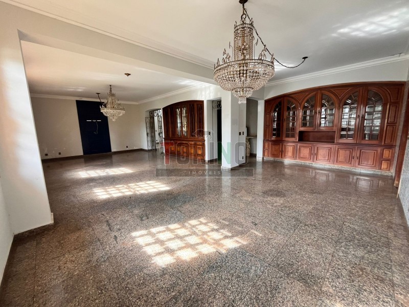 Casa para alugar com 20 quartos, 1457m² - Foto 17