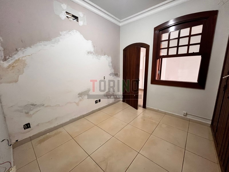 Casa para alugar com 20 quartos, 1457m² - Foto 42