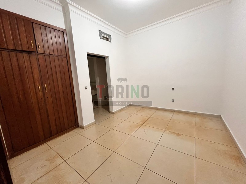 Casa para alugar com 20 quartos, 1457m² - Foto 41