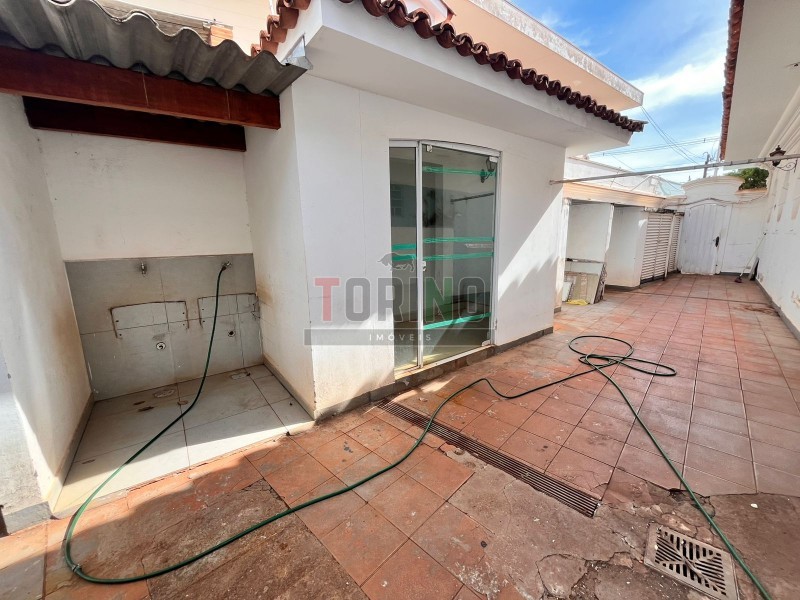 Casa para alugar com 20 quartos, 1457m² - Foto 26