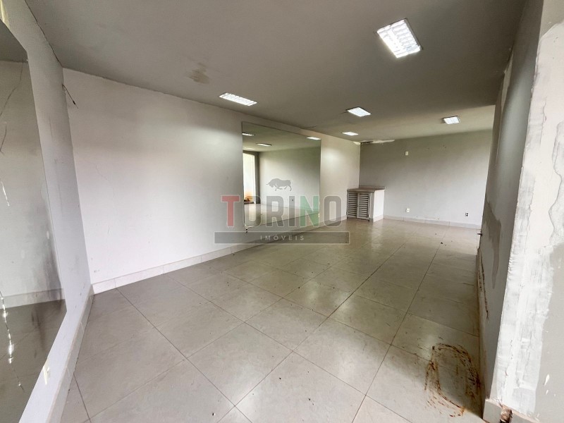 Casa para alugar com 20 quartos, 1457m² - Foto 57