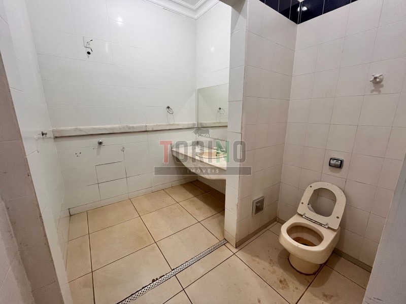 Casa para alugar com 20 quartos, 1457m² - Foto 43