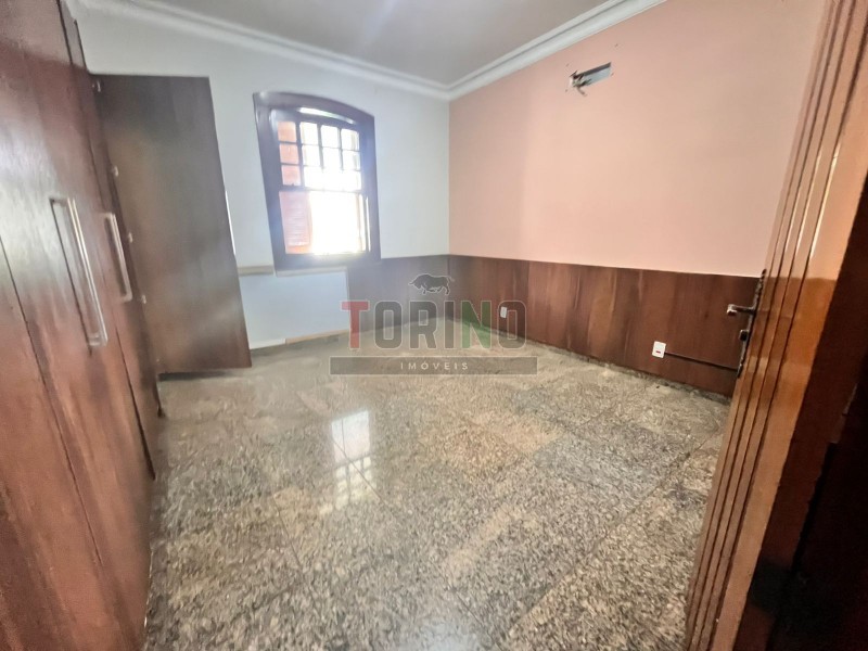 Casa para alugar com 20 quartos, 1457m² - Foto 12