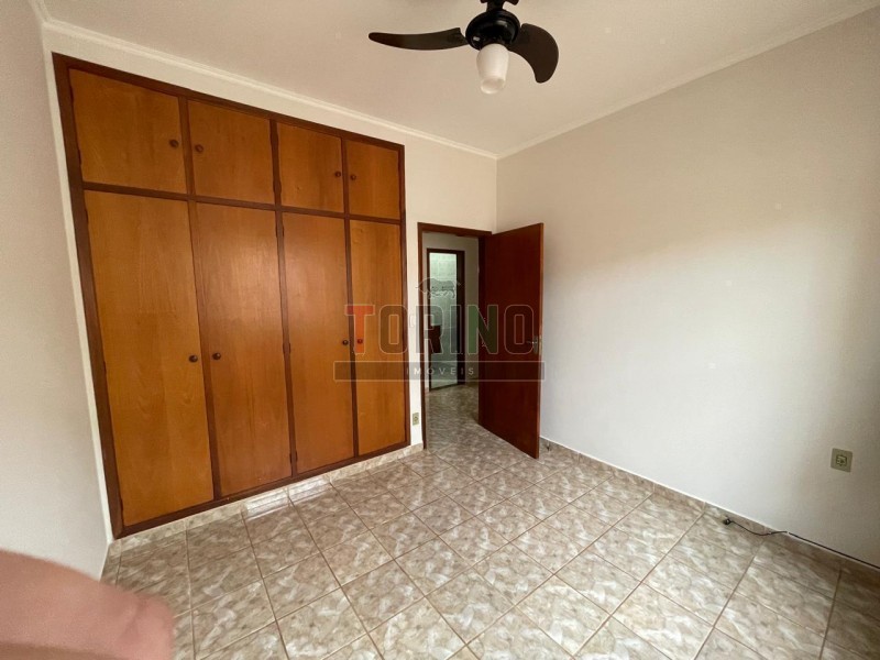 Casa para alugar com 3 quartos, 207m² - Foto 16