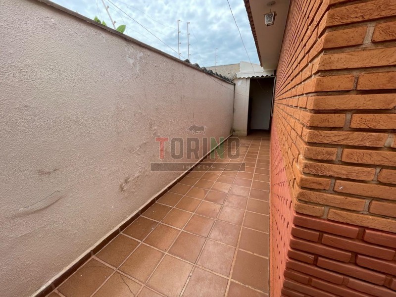 Casa para alugar com 3 quartos, 207m² - Foto 36