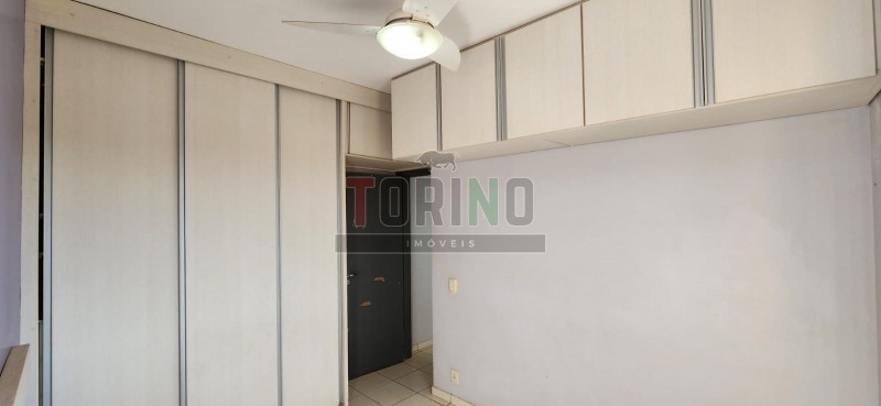 Apartamento à venda com 2 quartos, 62m² - Foto 7