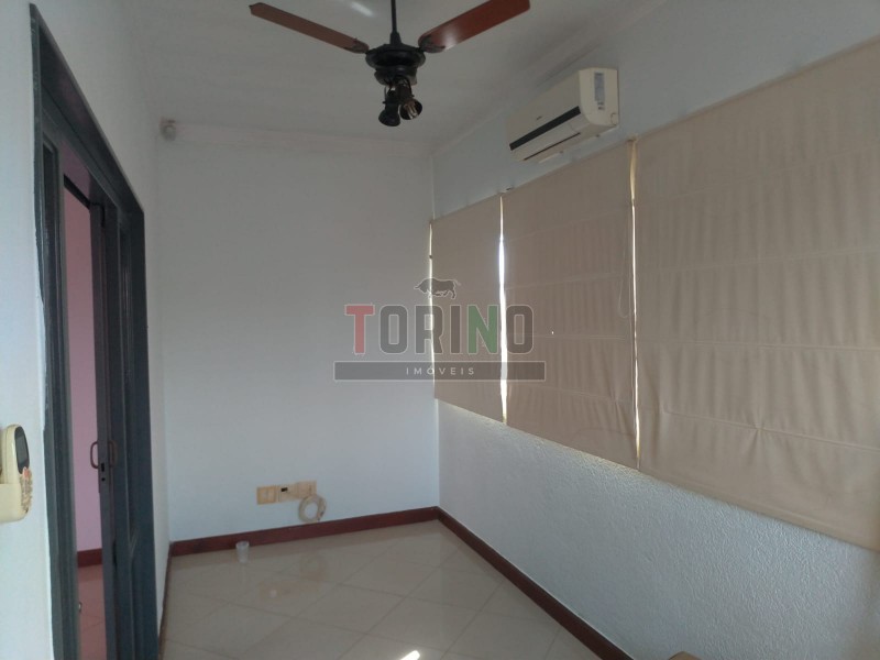 Casa para alugar com 3 quartos, 157m² - Foto 31