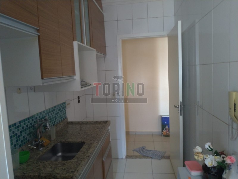 Apartamento para alugar com 2 quartos, 76m² - Foto 2