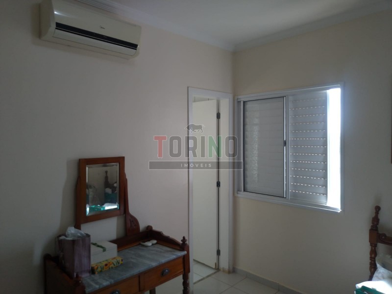 Apartamento para alugar com 2 quartos, 76m² - Foto 11