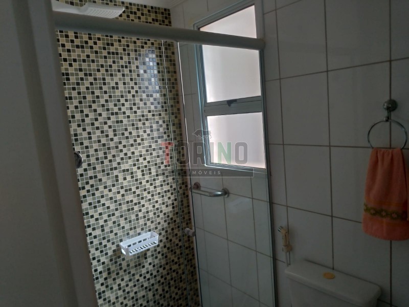 Apartamento para alugar com 2 quartos, 76m² - Foto 13